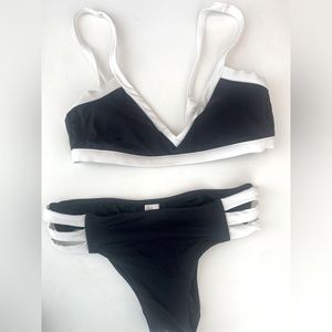 Sea Folly Black and White Block Party Bikini (2 pieces) AU 12 / US 8